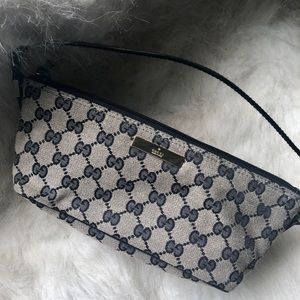 Gucci boat bag pochette $500private sale
